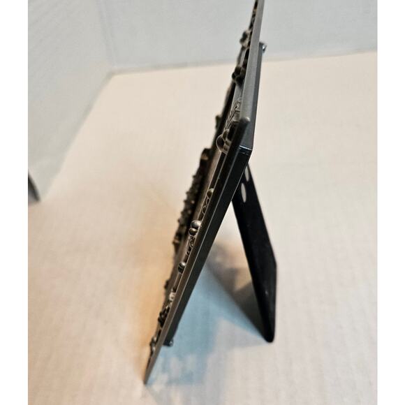 Frame Metal Christmas Tree Holly Berries 6.5" x 5"  Glass Black Velvet Backing - Picture 4 of 7